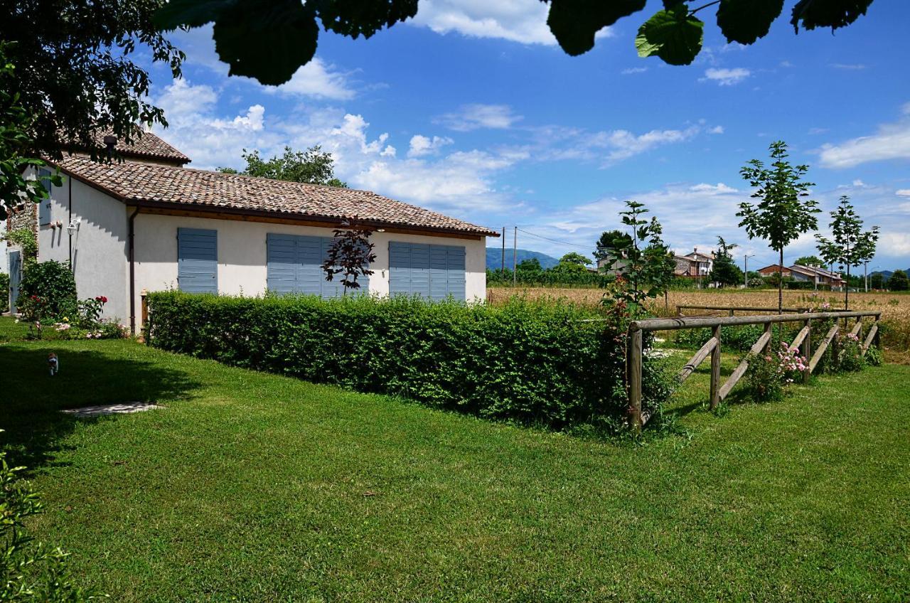 Bed and Breakfast La Fabbrica Delle Idee Fonte Exteriér fotografie